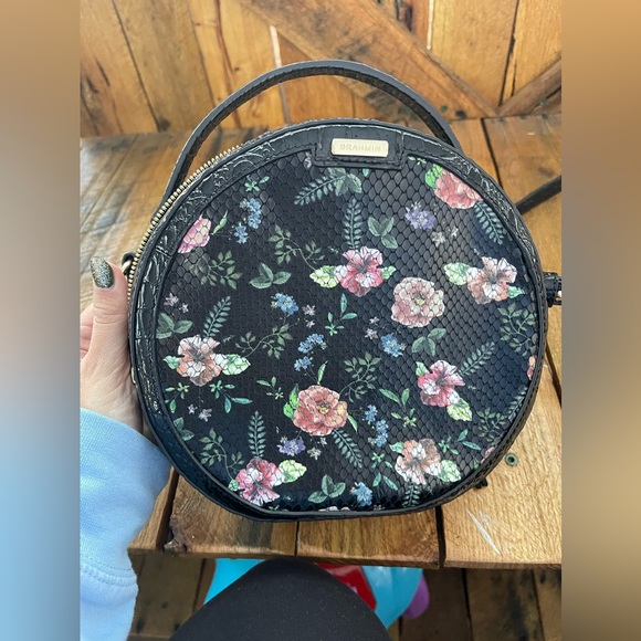 BRAHMIN LANE Thames Black Leather Floral Purse Cross Body Round Handbag - Picture 4 of 7